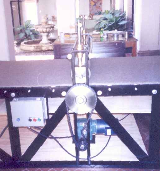 Maquina Tipo Torculo Capricho con Sistema El&eacute;ctrico en la Transmisi&oacute;n. Modelo 122/300. Vista del Sistema Electrico.